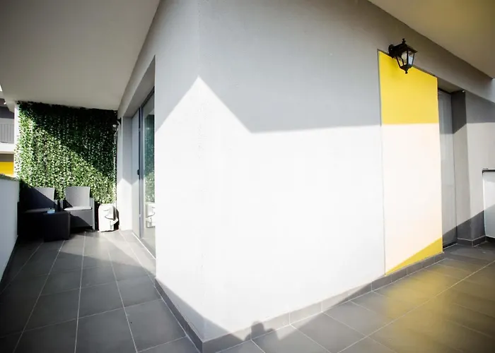 Апартаменти Mon Jardin *